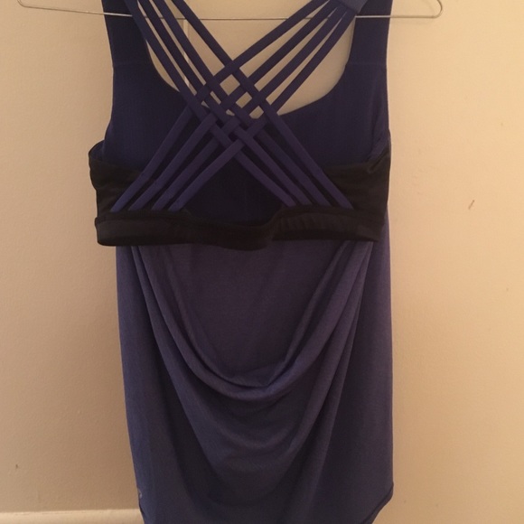 Lululemon free to be wild tank BLUE - Picture 3 of 4